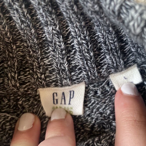 Gap Chunky Knit Cable Dark Gray Sweater - Picture 5 of 5
